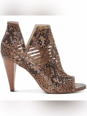 Vince Camuto Alistan Peep-Toe Booties in Retro Python 9M